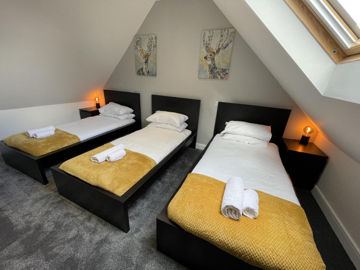 Top Floor Luxury & Stylish - Sleeps 5 * Coventry